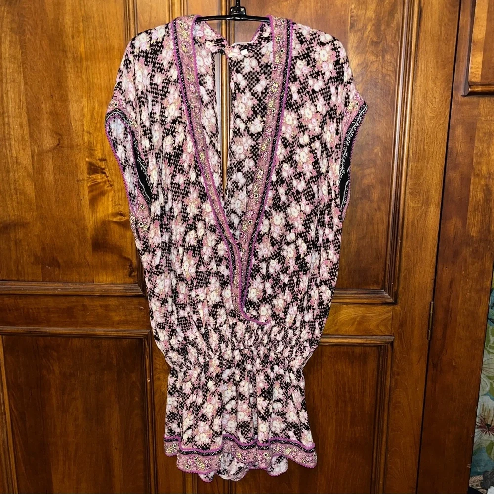 Poupette St Barth Romper, size Medium - Picture 3 of 11